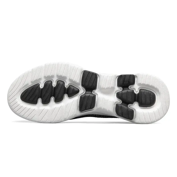 China Hot Selling Fashion Style Outdoor Walking Light Weight Adult Men Shoes Casual